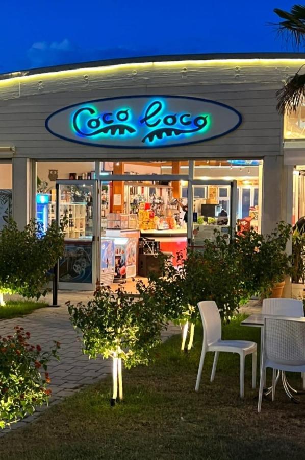 Bella Alba Apartment On The Beach Alba Adriatica Exterior foto